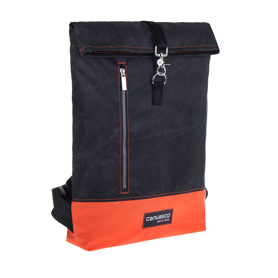 Rucksack CANVASCO "Wanda" / Segeltuch schwarz / Reißverschluss schwarz / Boden orange