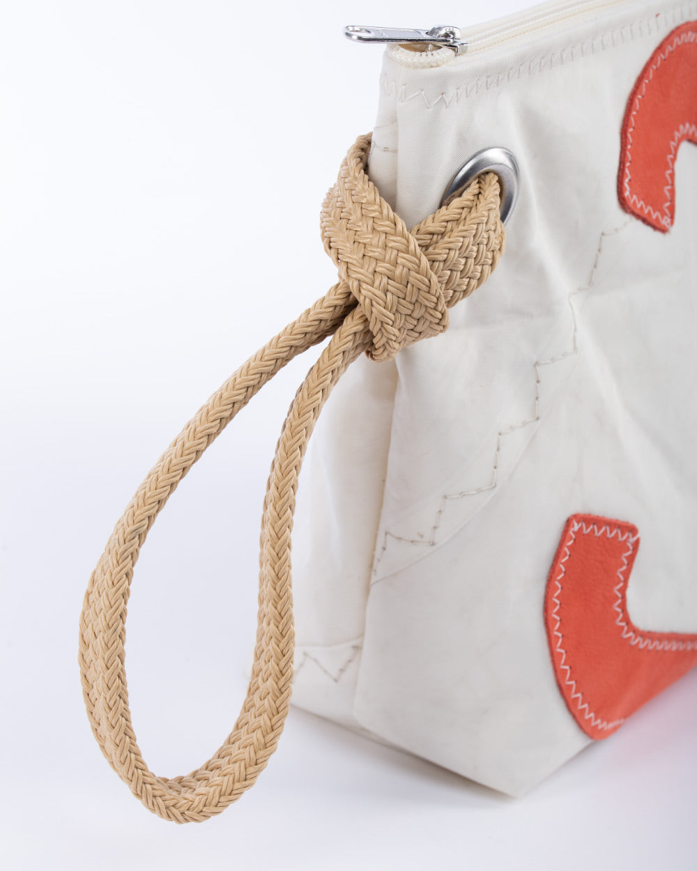 Kosmetiktasche "Die Midinette" by 727 Sailbags / Segeltuch weiß / Motiv 3 rot