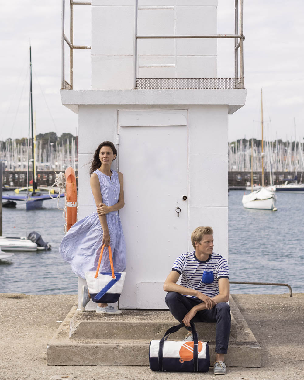 Damen Handtasche "Legende" by 727 Sailbags / Segeltuch weiß / Boden navy / Motiv 7 blau