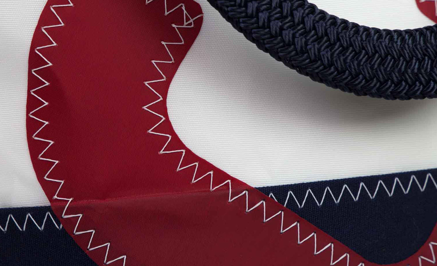 Damen Handtasche "Legende" by 727 Sailbags / Segeltuch weiß / Boden navy / Motiv 2 rot