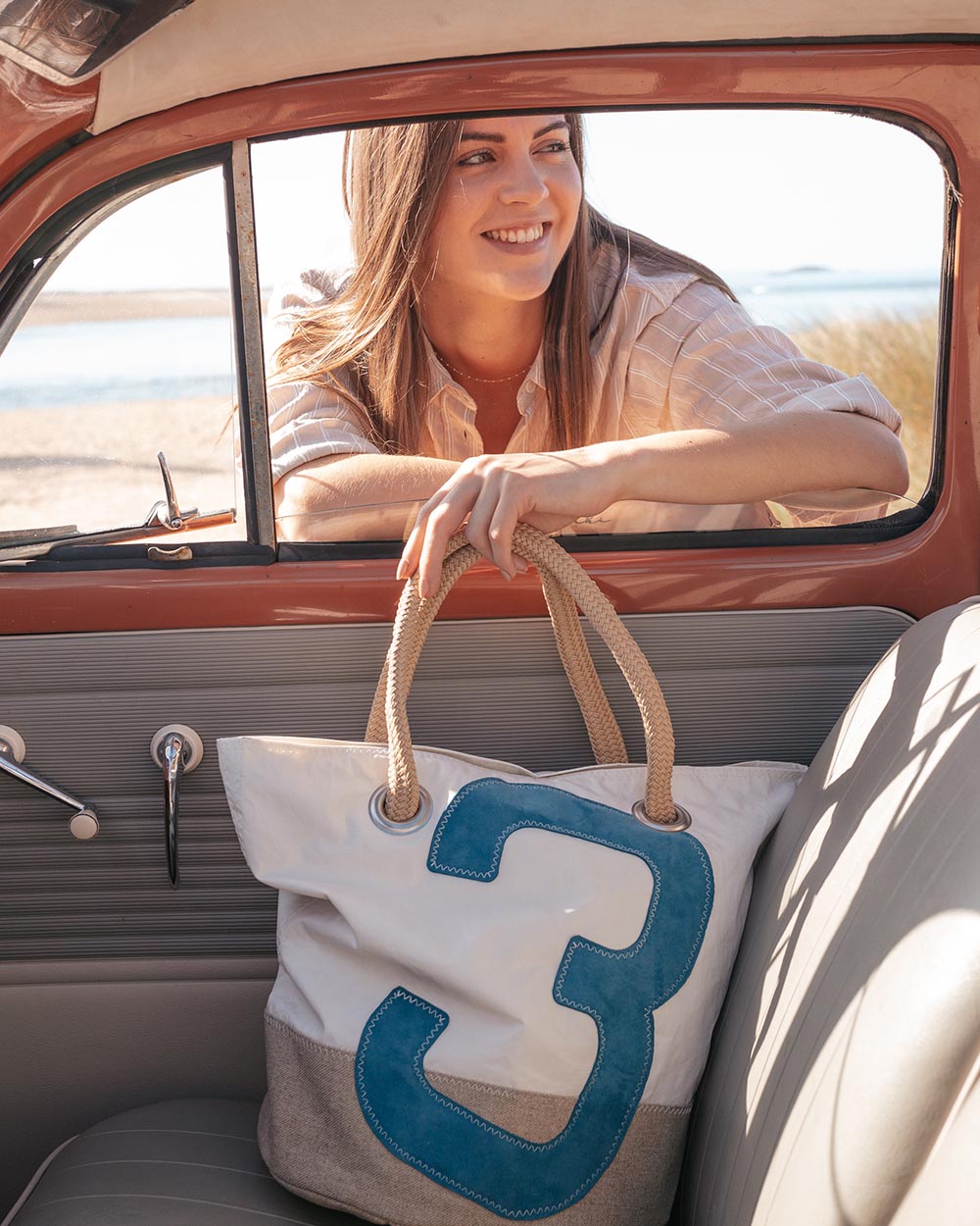 Damen Handtasche "Sandy" by 727 Sailbags / Segeltuch weiß / Boden Leinen / Motiv 3 blau