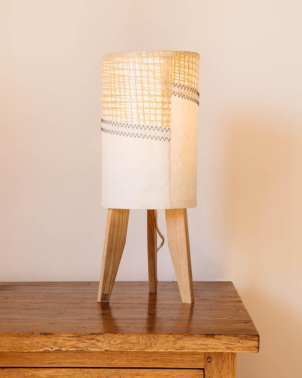 Kleine Säulenlampe by 727 Sailbags / Segeltuch weiß gold