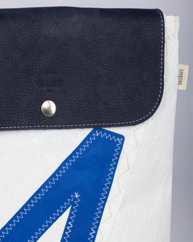 Rucksack "Odyssey" by 727 Sailbags / Segeltuch weiß navy / Motiv 4 blau