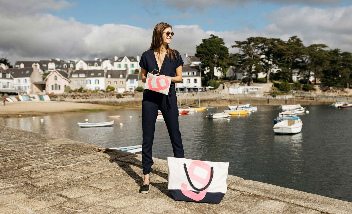Damen Reisetasche "Carla" by 727 Sailbags / Segeltuch weiß / Boden navy / Motiv 9 pink