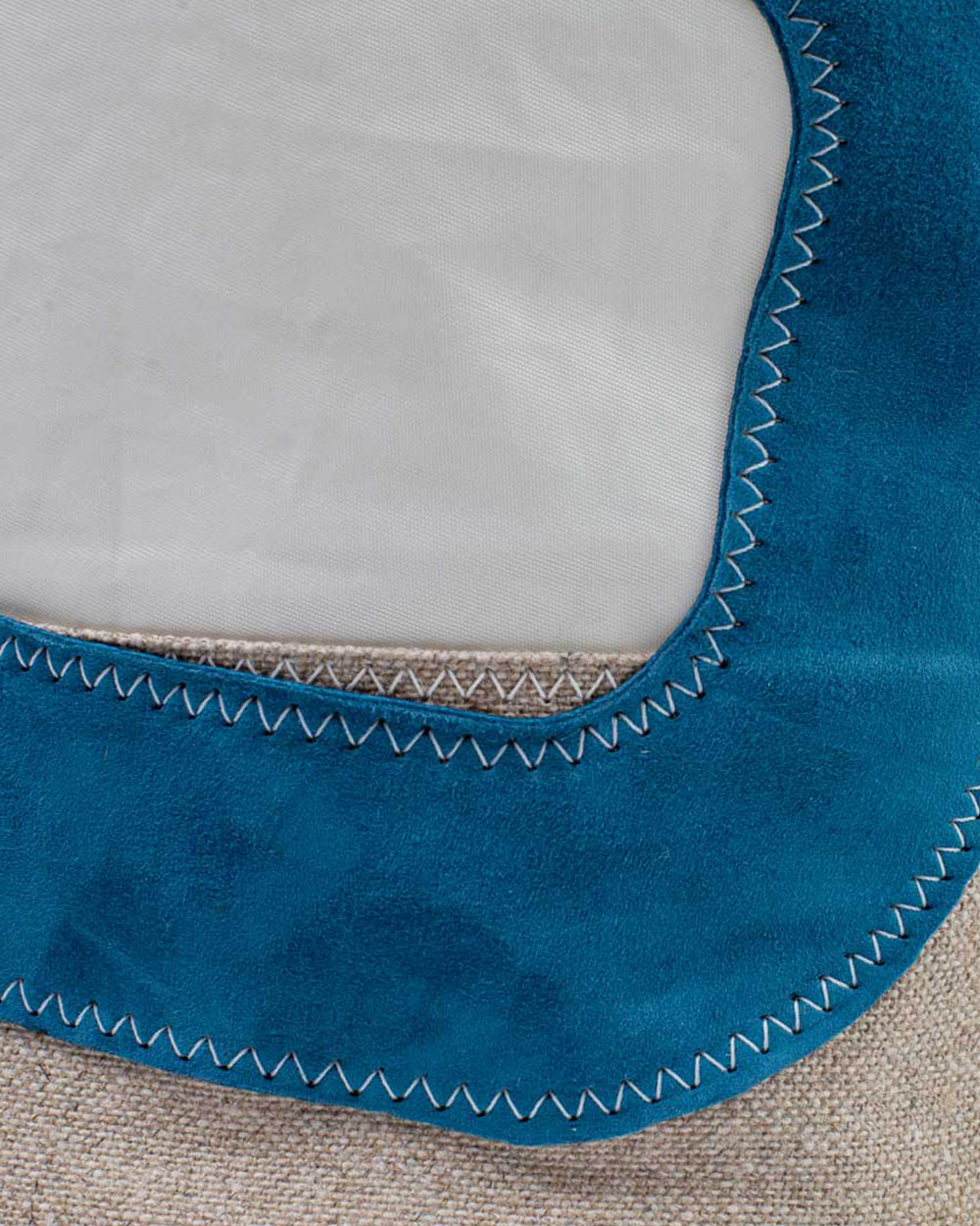 Seesack "Jack" by 727 Sailbags / Segeltuch weiß / Boden Leinen / Motiv 3 Leder blau