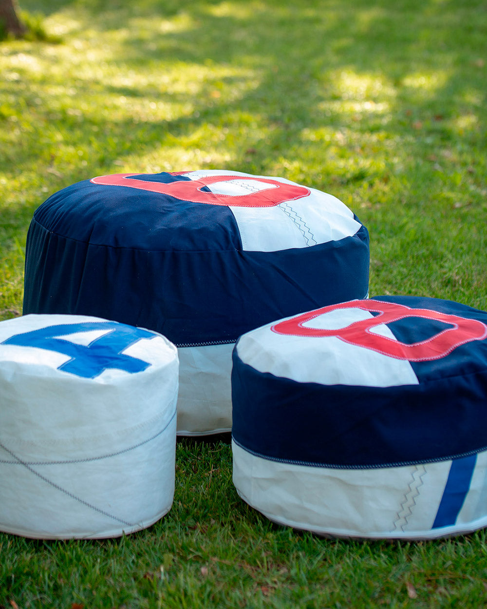 Sitzsack Sitzkissen Solo by 727 Sailbags / Segeltuch weiß navy / Motiv 8 navy