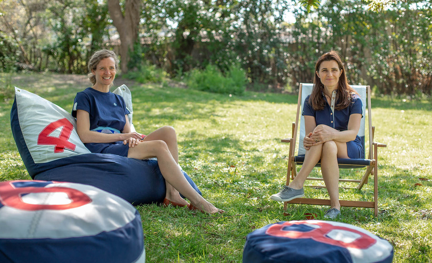 Sitzsack Sitzkissen "Maxi" by 727 Sailbags / Segeltuch weiß / Boden navy / Motiv 472 rot