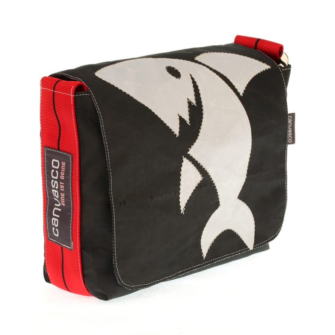 Kindertasche CANVASCO "Kids" / Segeltuch schoko / Gurt rot-schwarz / Motiv Hai weiß
