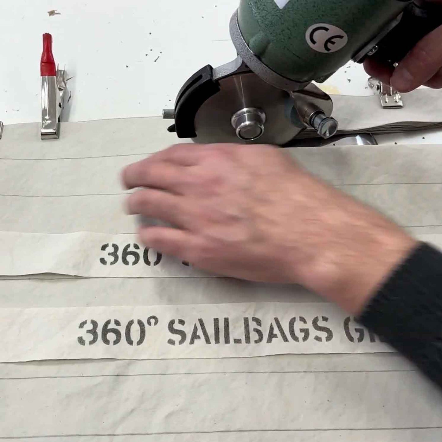 Reisetasche 360 Grad "Kutter XL" / Segeltuch weiß / Motiv Stencil