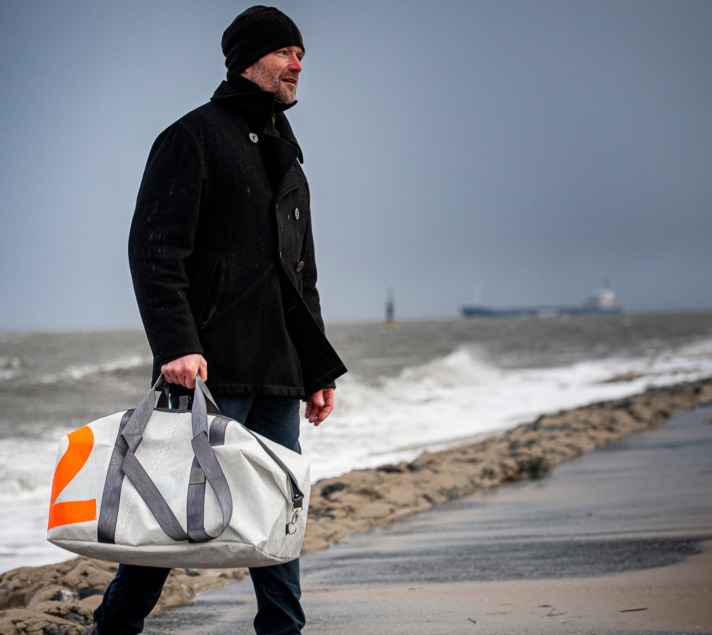 Reisetasche 360 Grad "Kutter XL" / Segeltuch weiß / Motiv Zufallszahl neonorange
