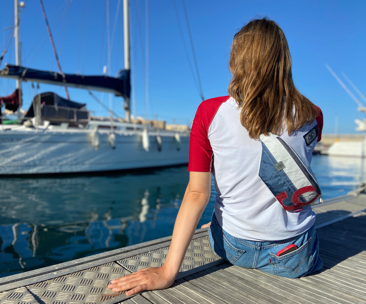 Bauchtasche 360 Grad "Knoten" / Segeltuch weiß blau / Motiv Zufallszahl rot