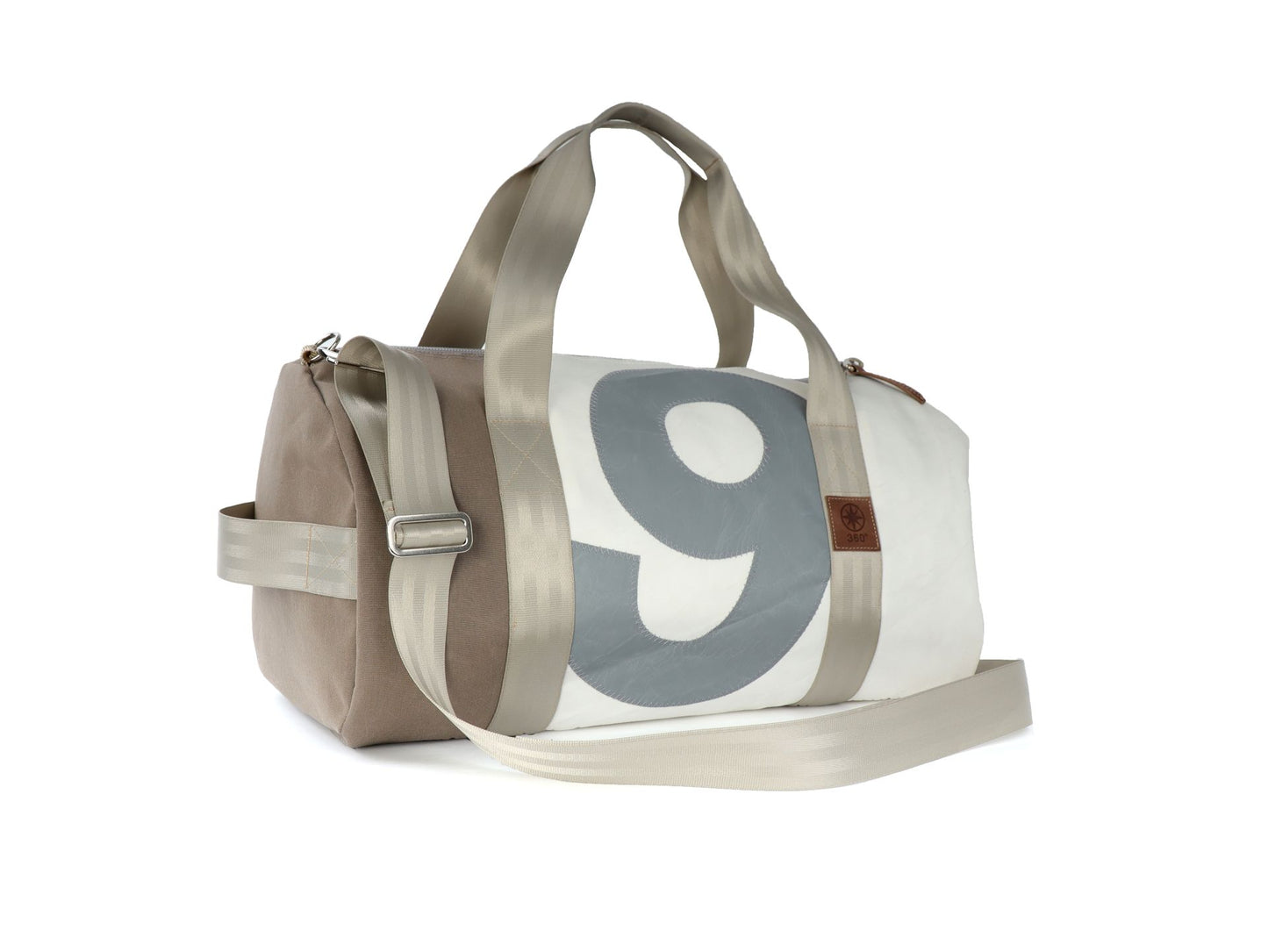 Sporttasche,weiss-Persenning taupe, Zahl hellgrau,
Gurte beige