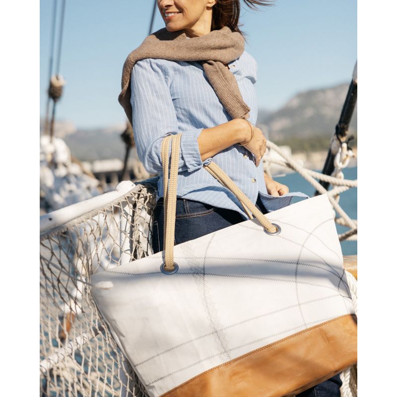 Damen Reisetasche "Carla" by 727 Sailbags / Segeltuch Belem / Boden Leder