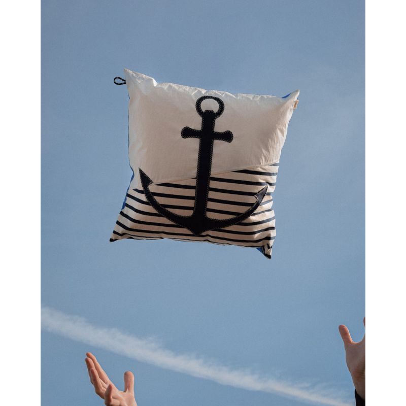Sofakissen 50 x 50 cm "[Modell]" by 727 Sailbags / Spinnaker weiß / Meeresanker Kollektion