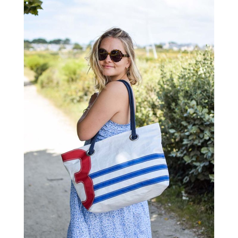 Damen Handtasche "Charlie" by 727 Sailbags / Segeltuch weiß blau / Motiv 3 rot
