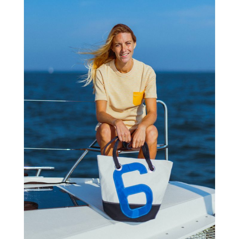 Damen Handtasche "Sandy" by 727 Sailbags / Segeltuch weiß / Boden navy / Motiv 6 blau