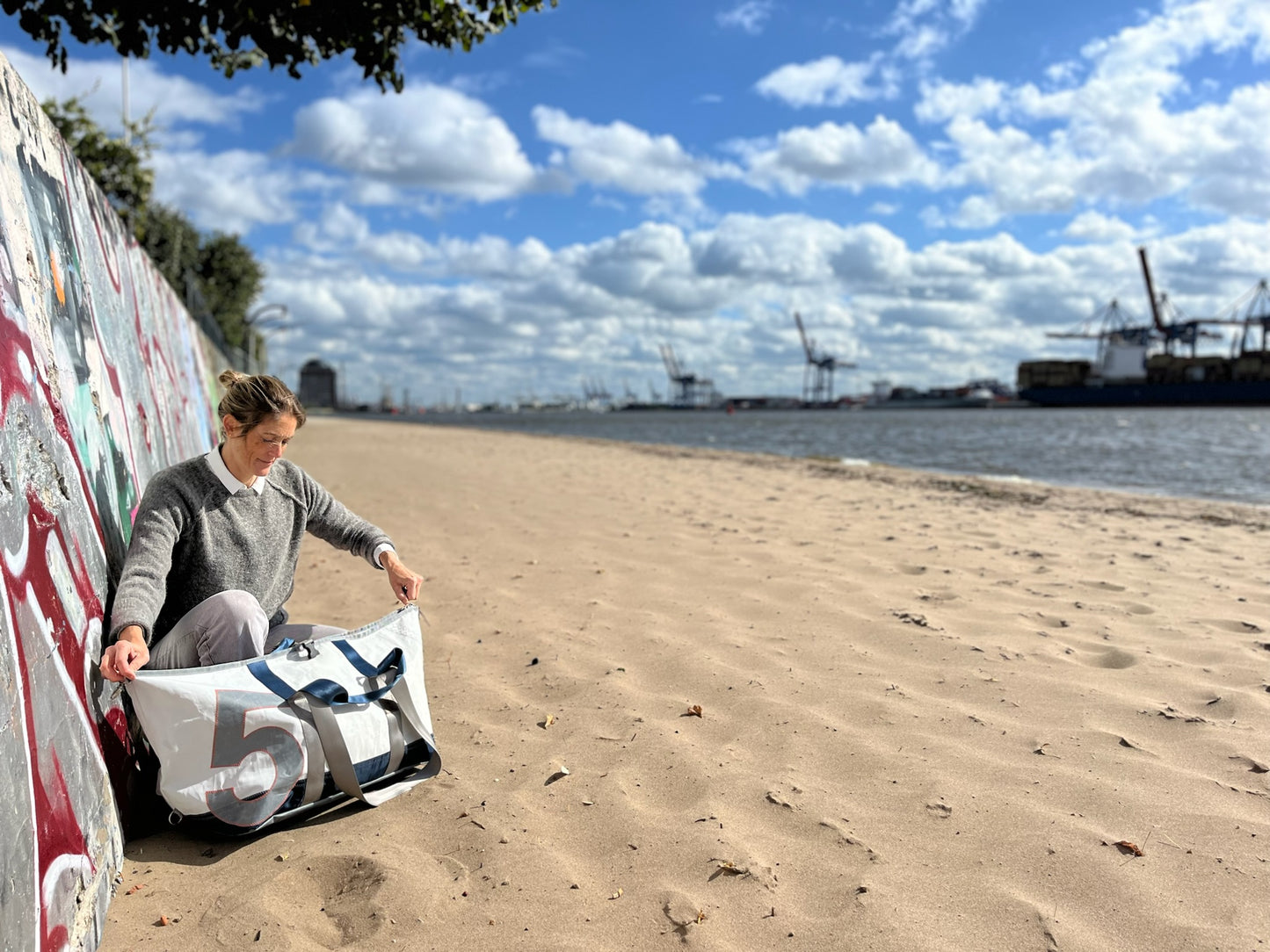 Reisetasche 360 Grad "Kutter XL" / Segeltuch weiß blau / Motiv Zufallszahl hellgrau