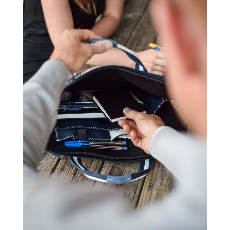Businesstasche "[Modell]" by 727 Sailbags / Leder marineblau / Navy Kollektion