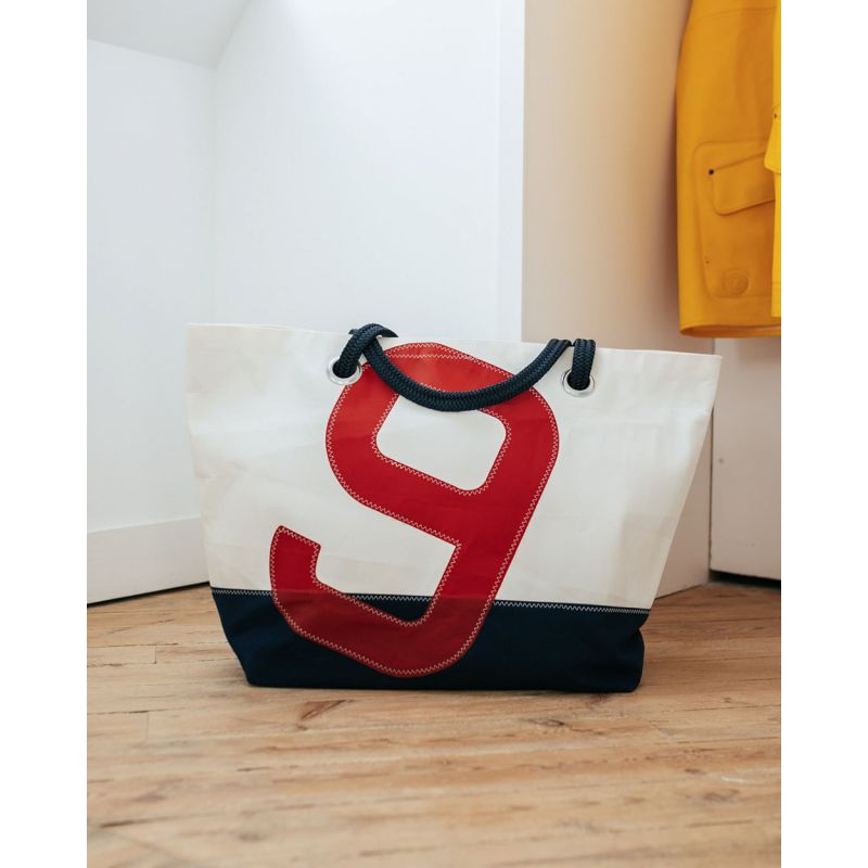 Damen Reisetasche "Carla" by 727 Sailbags / Segeltuch weiß / Boden navy / Motiv 9 rot