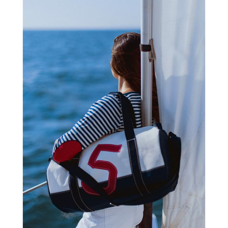 Reisetasche "Polochon" by 727 Sailbags / Segeltuch weiß / Boden navy / Motiv 5 rot